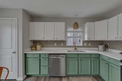 Tiny photo for 146 Poe Avenue, Lithopolis, OH 43136 (MLS # 226000755)