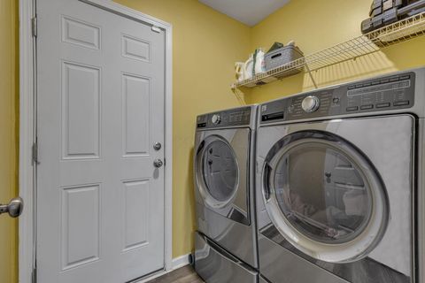 Tiny photo for 146 Poe Avenue, Lithopolis, OH 43136 (MLS # 226000755)