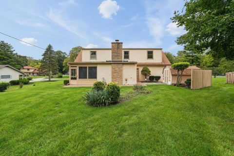 Tiny photo for 898 Plum Ridge, Columbus, OH 43213 (MLS # 226033978)