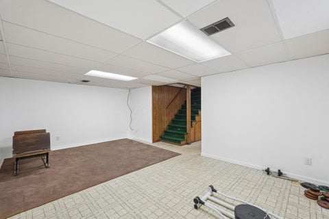 Tiny photo for 898 Plum Ridge, Columbus, OH 43213 (MLS # 226033978)