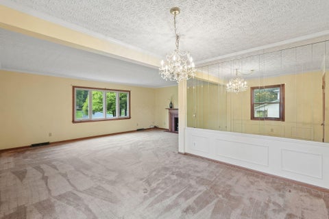 Tiny photo for 898 Plum Ridge, Columbus, OH 43213 (MLS # 226033978)