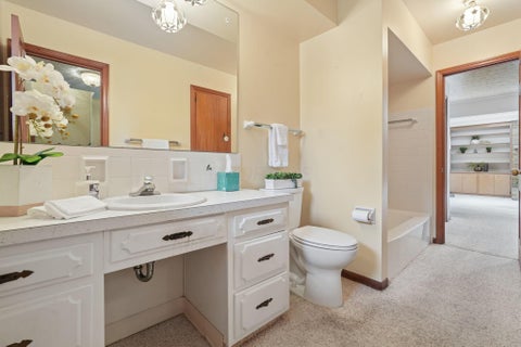 Tiny photo for 898 Plum Ridge, Columbus, OH 43213 (MLS # 226033978)
