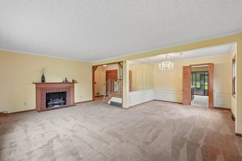Tiny photo for 898 Plum Ridge, Columbus, OH 43213 (MLS # 226033978)