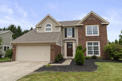 Photo of 847 Claytonbend Drive, Galloway, OH 43119 (MLS # 226025661)