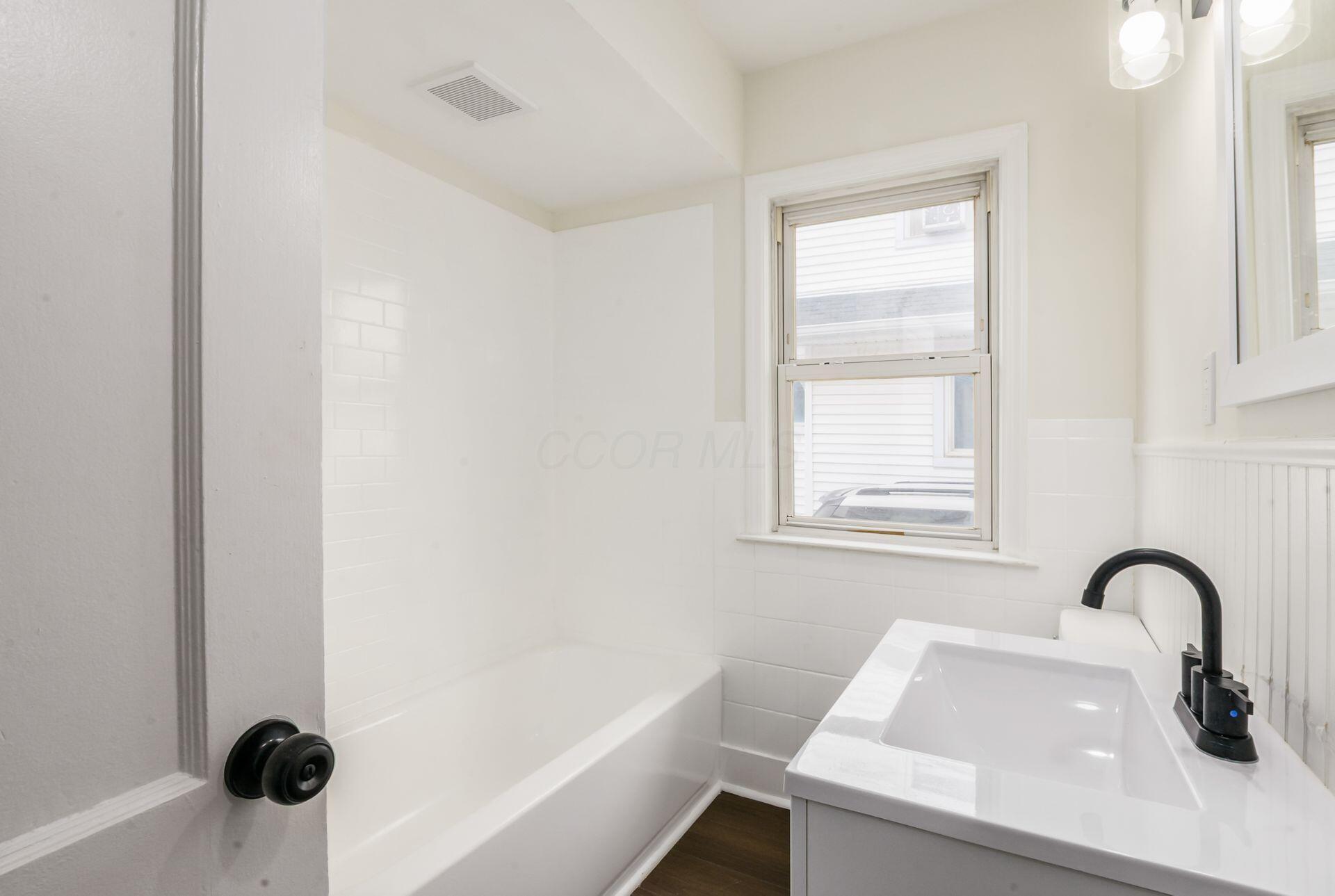 675 S Hague Avenue, Columbus, Ohio image 22