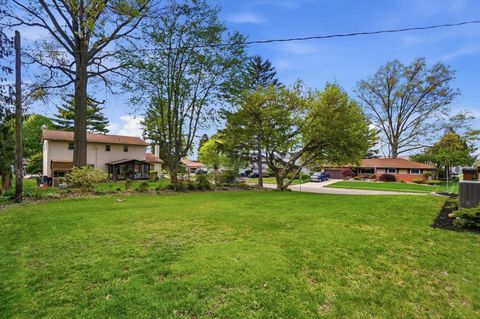 Tiny photo for 60 Savern Place, Columbus, OH 43230 (MLS # 226013028)