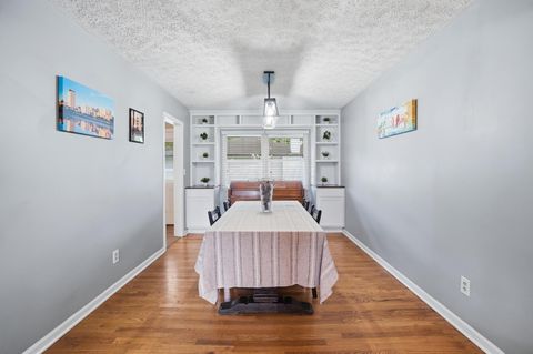 Tiny photo for 60 Savern Place, Columbus, OH 43230 (MLS # 226013028)