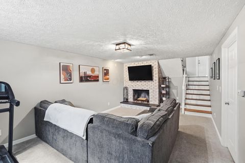 Tiny photo for 60 Savern Place, Columbus, OH 43230 (MLS # 226013028)