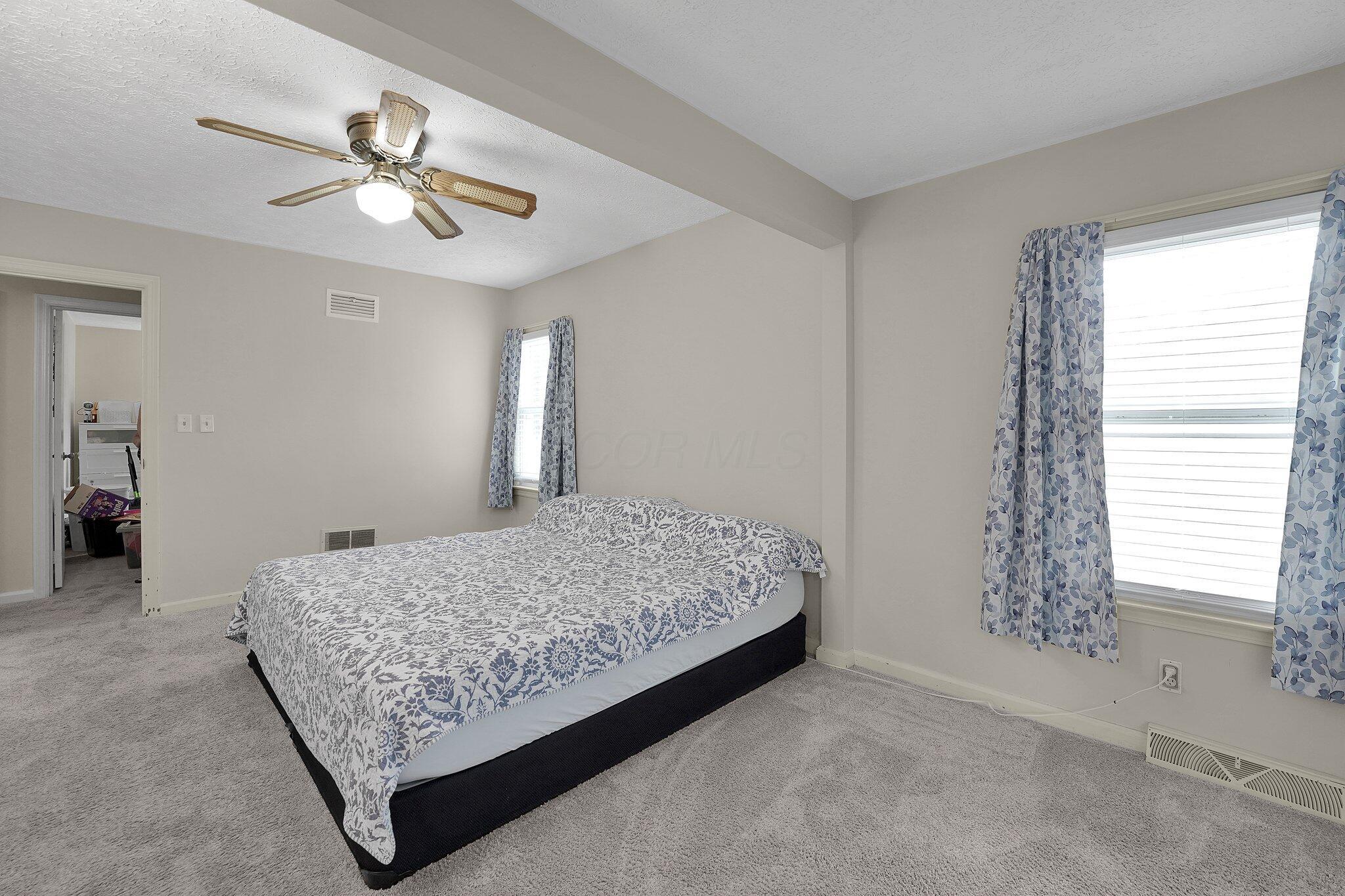 1337 N High Street, Lancaster, Ohio image 23