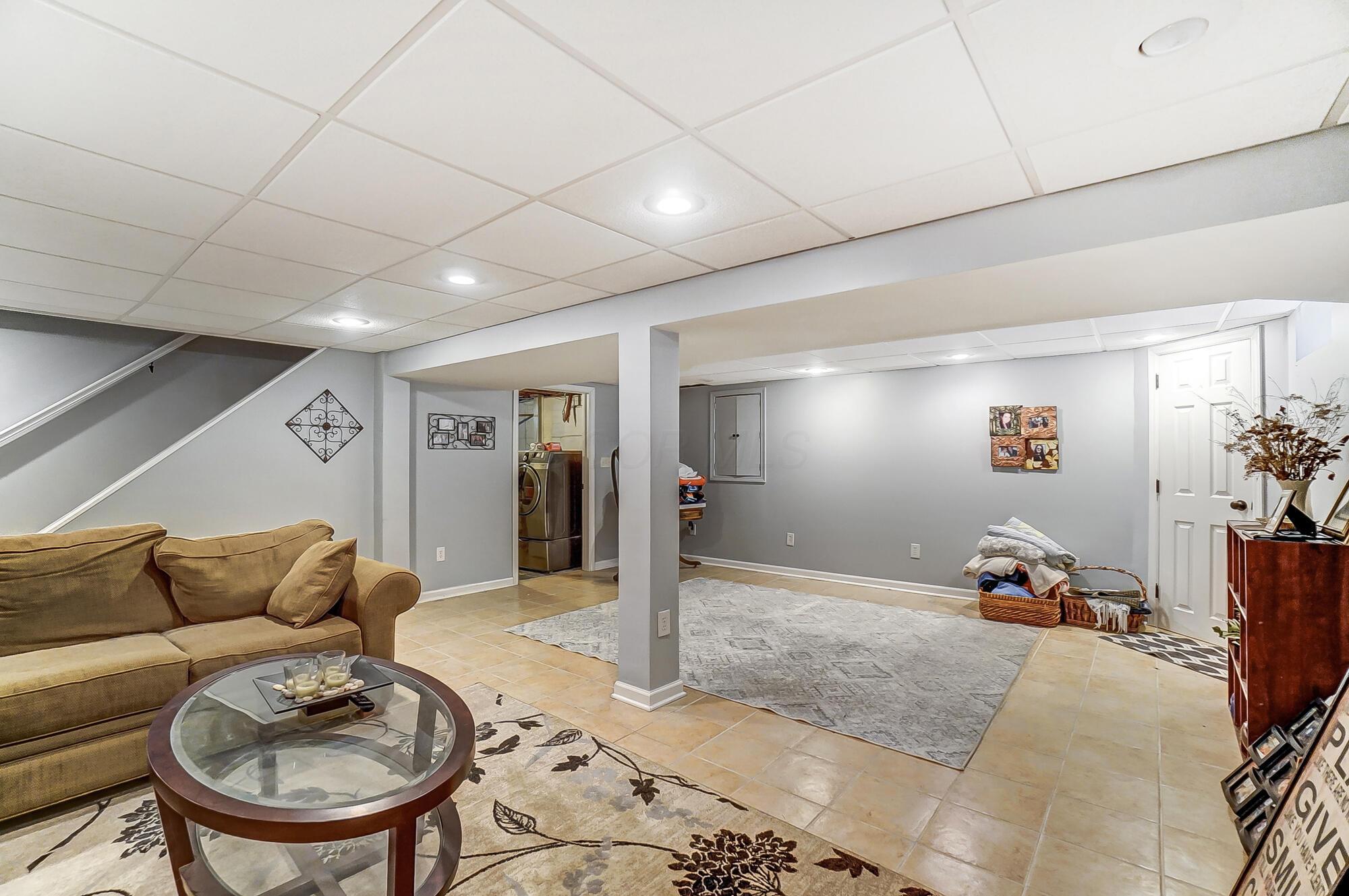 2300 Hartsdale Drive, Powell, Ohio image 41