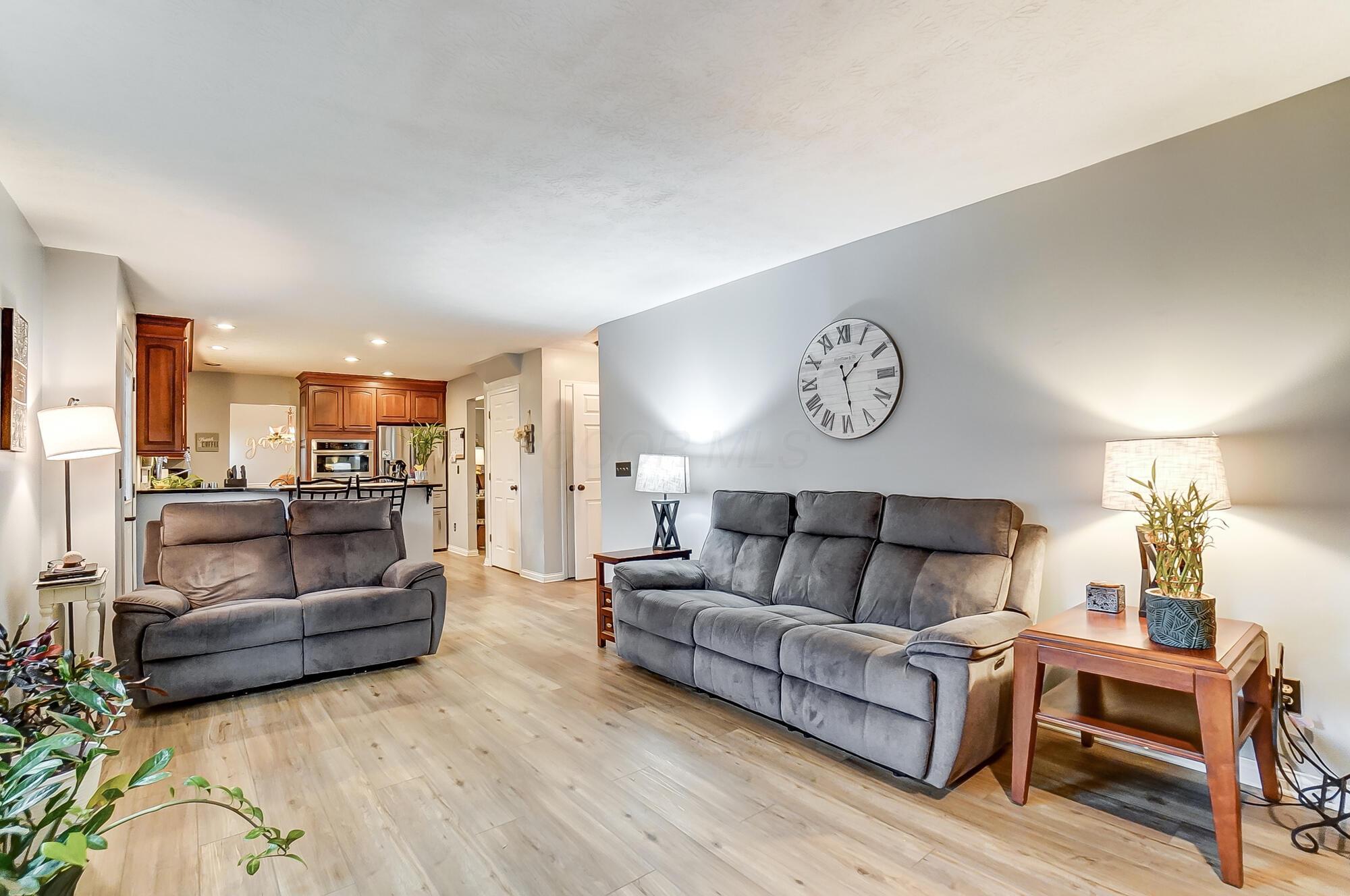2300 Hartsdale Drive, Powell, Ohio image 20