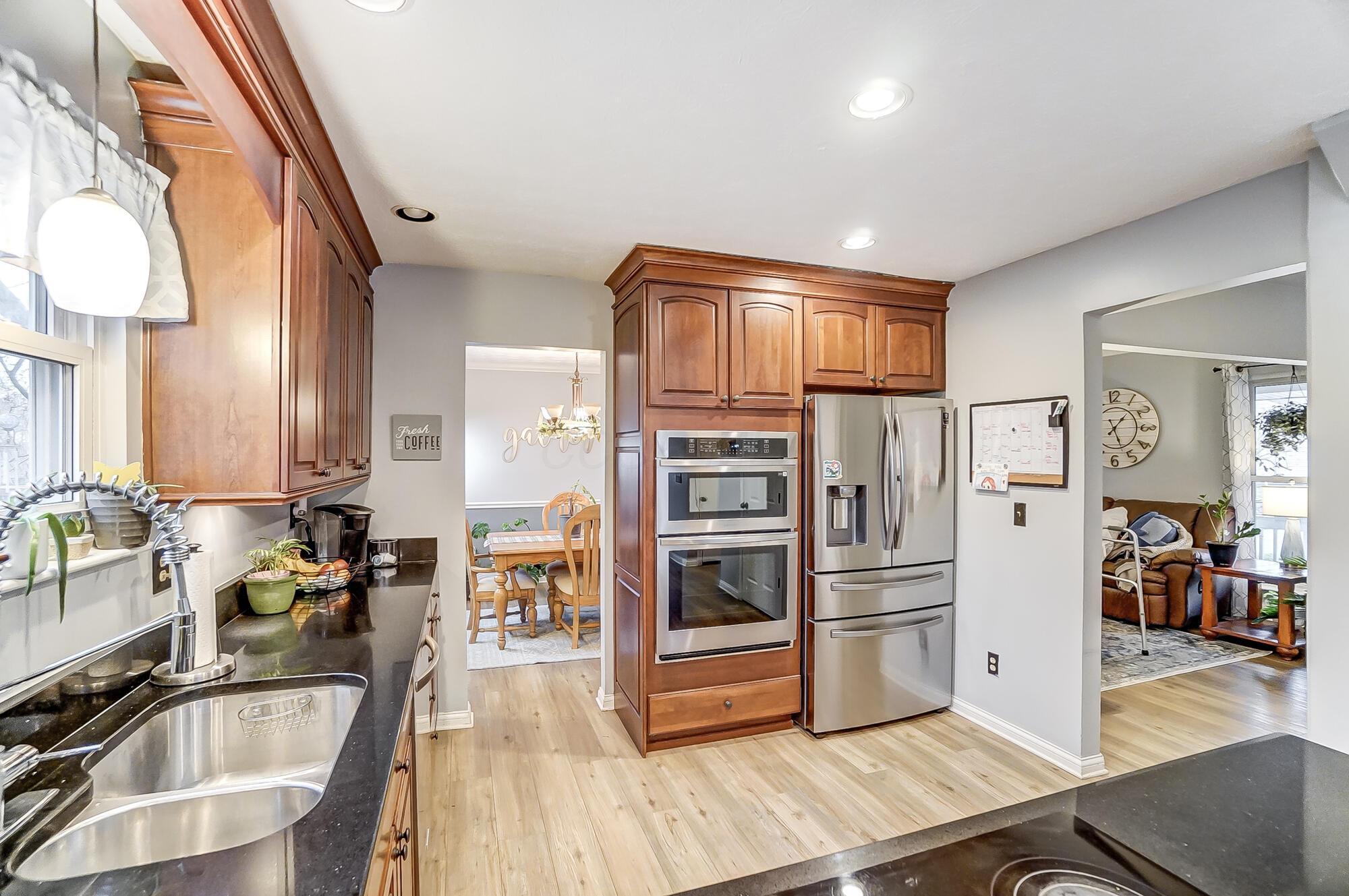 2300 Hartsdale Drive, Powell, Ohio image 16