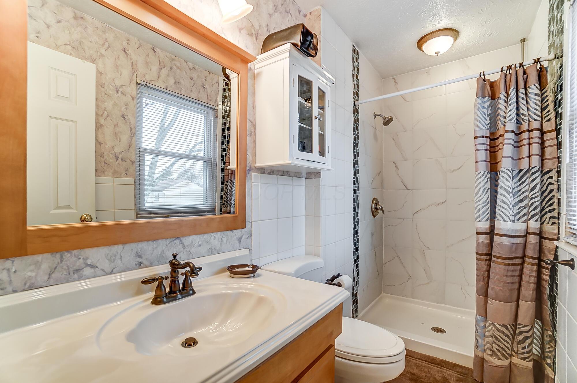 2300 Hartsdale Drive, Powell, Ohio image 26