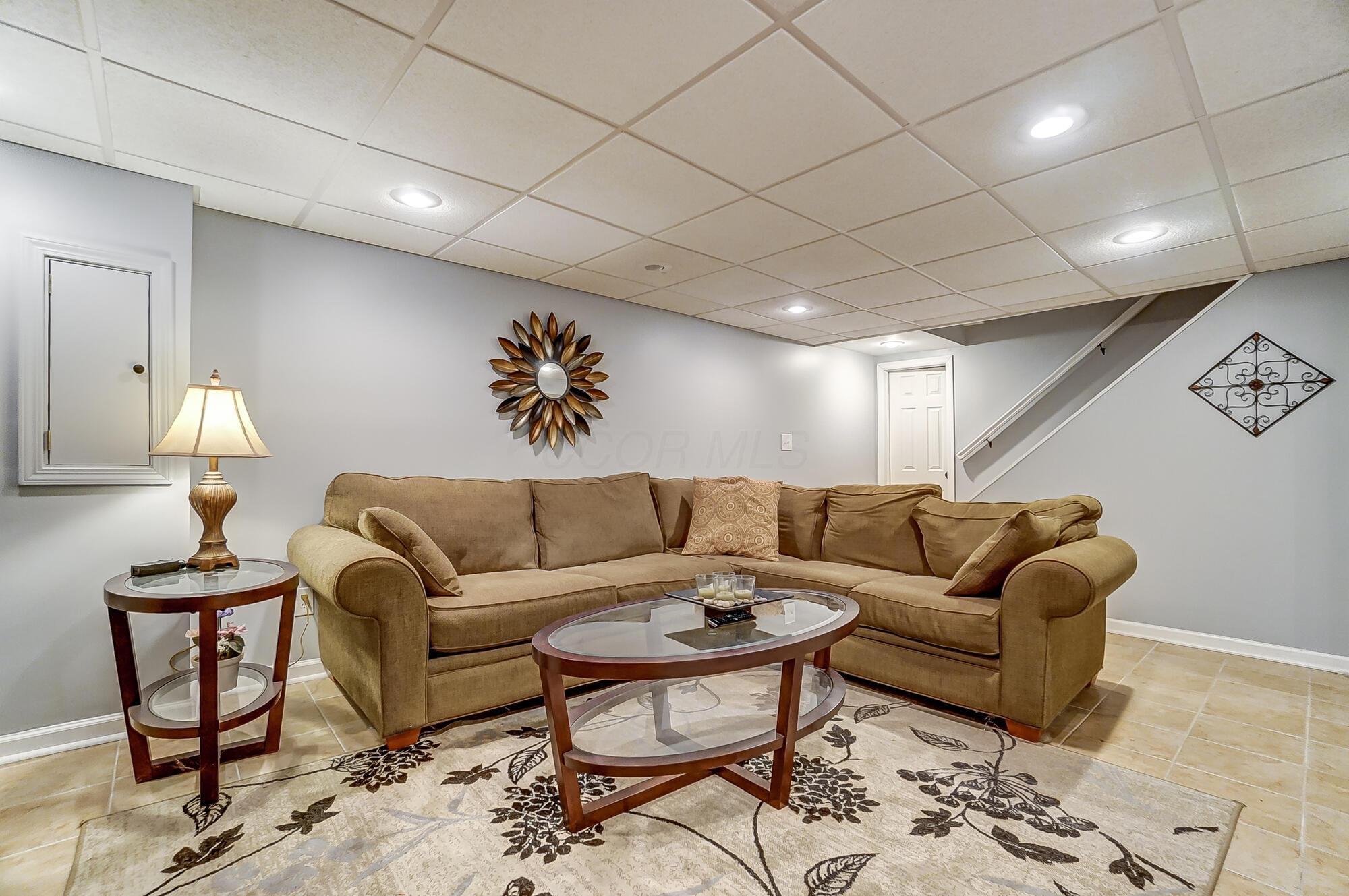 2300 Hartsdale Drive, Powell, Ohio image 40