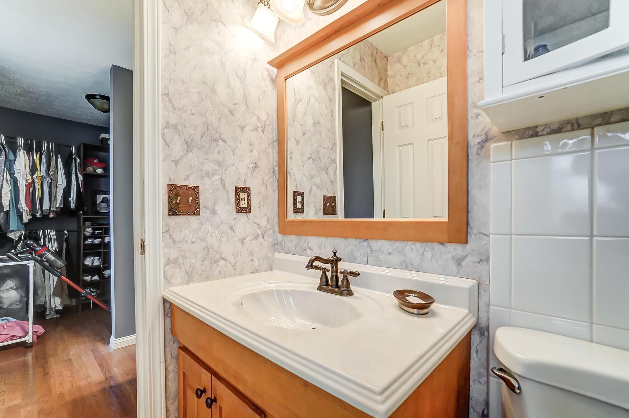 2300 Hartsdale Drive, Powell, Ohio image 27