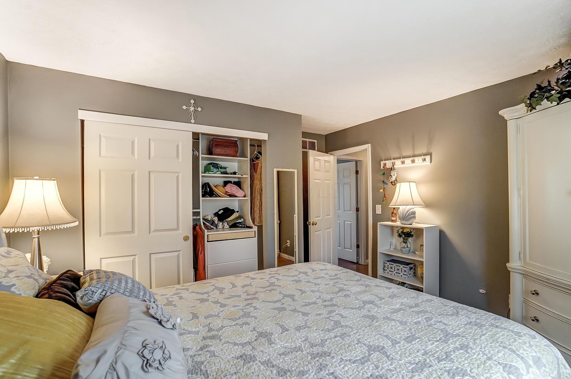 2300 Hartsdale Drive, Powell, Ohio image 30