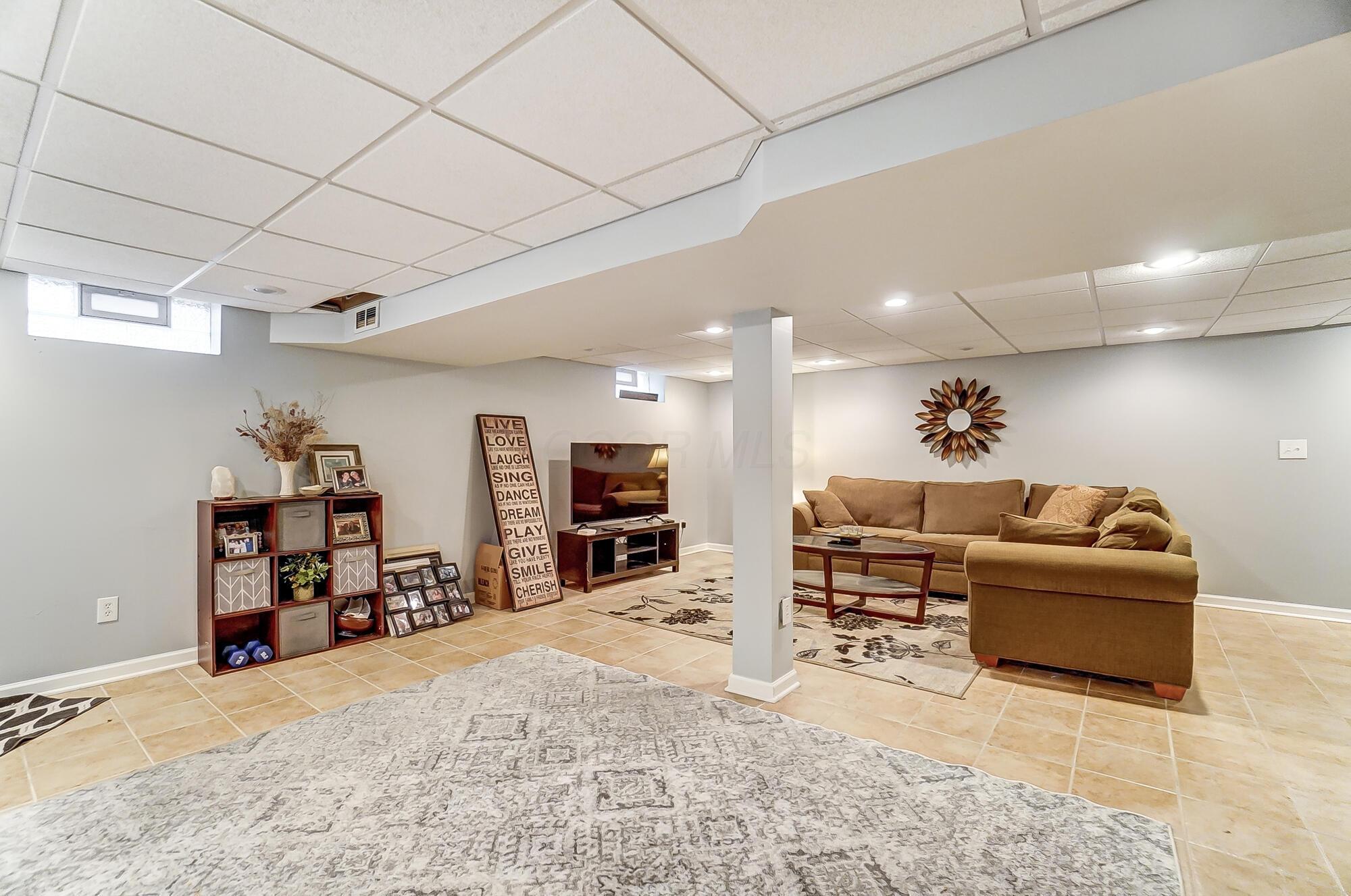 2300 Hartsdale Drive, Powell, Ohio image 39