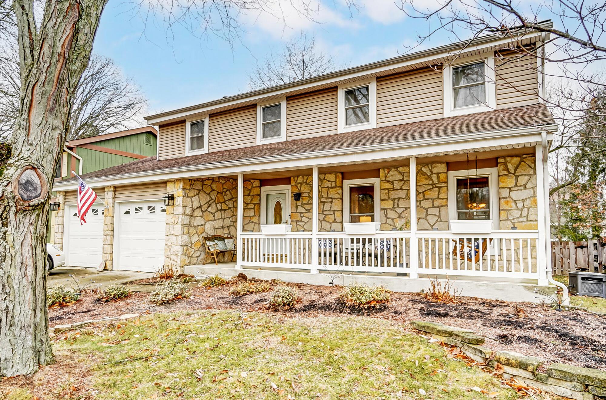 2300 Hartsdale Drive, Powell, Ohio image 1