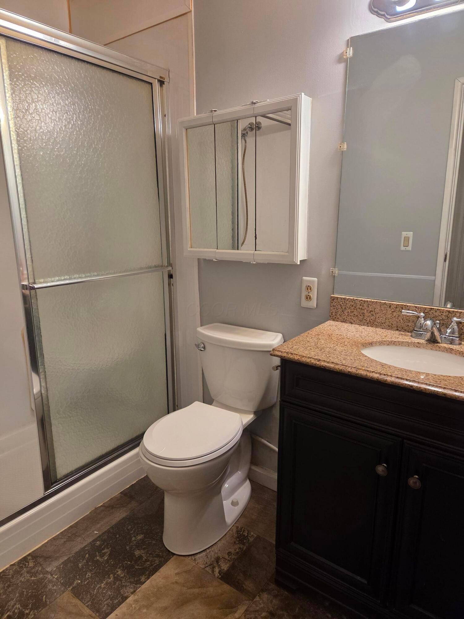 5842 Hallridge Circle #B, Columbus, Ohio image 17