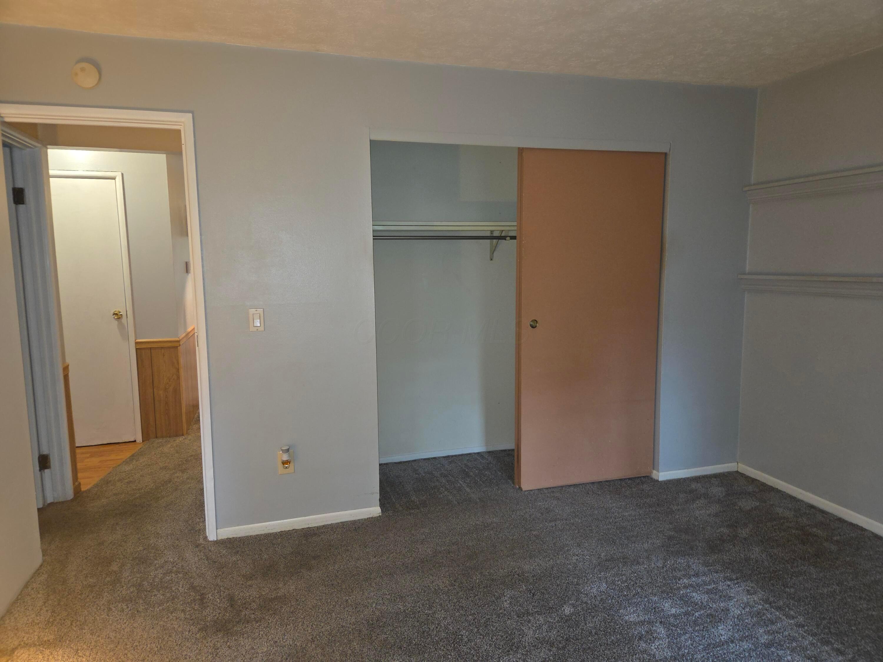 5842 Hallridge Circle #B, Columbus, Ohio image 13