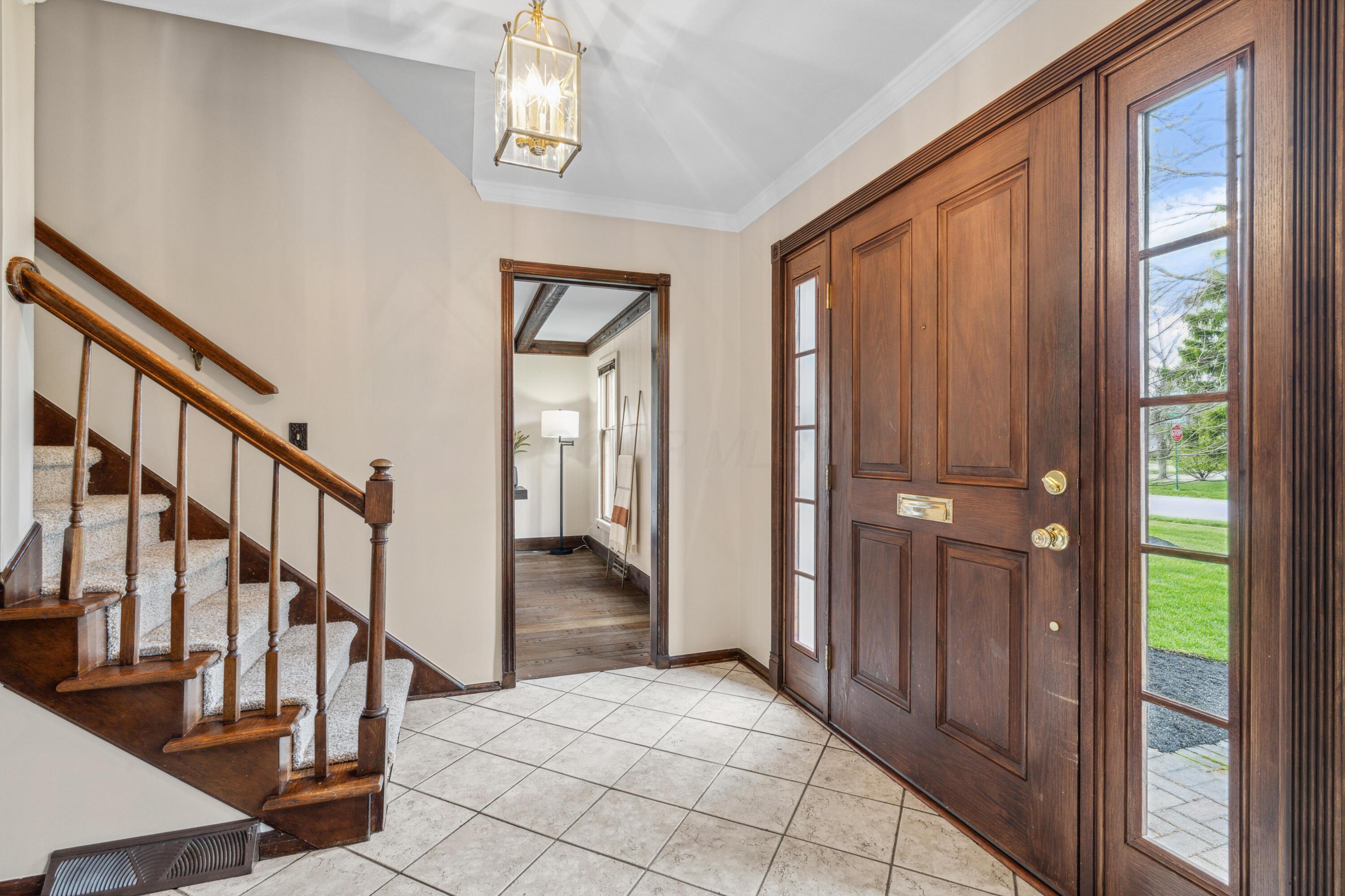 1541 Bridgeton Drive, Columbus, Ohio image 5