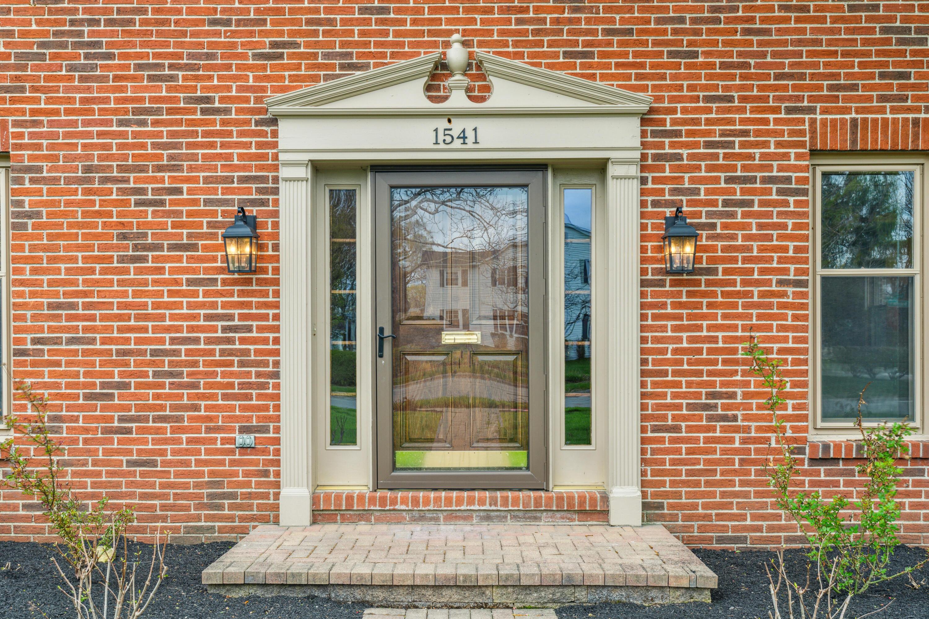 1541 Bridgeton Drive, Columbus, Ohio image 4