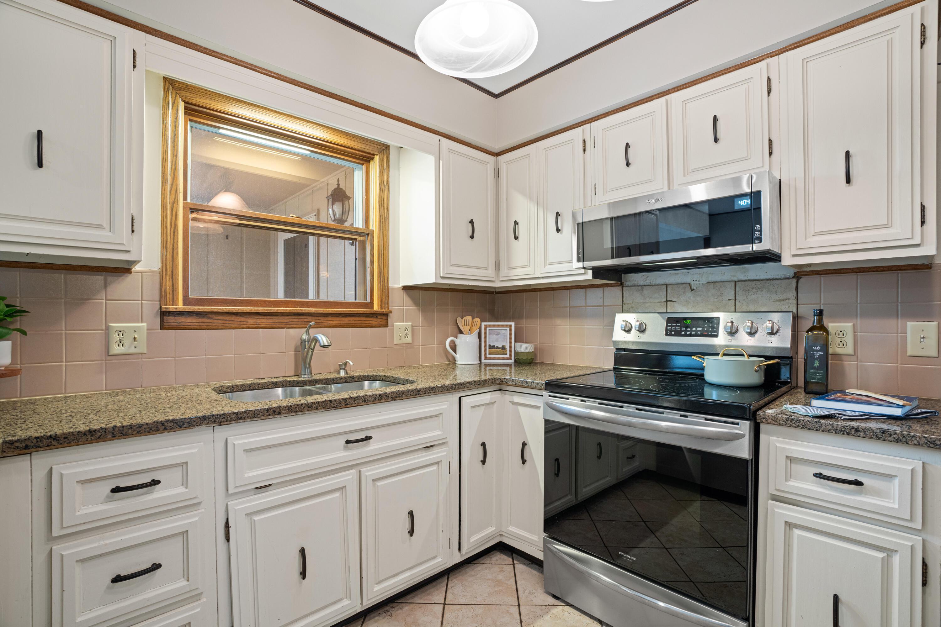 1541 Bridgeton Drive, Columbus, Ohio image 23