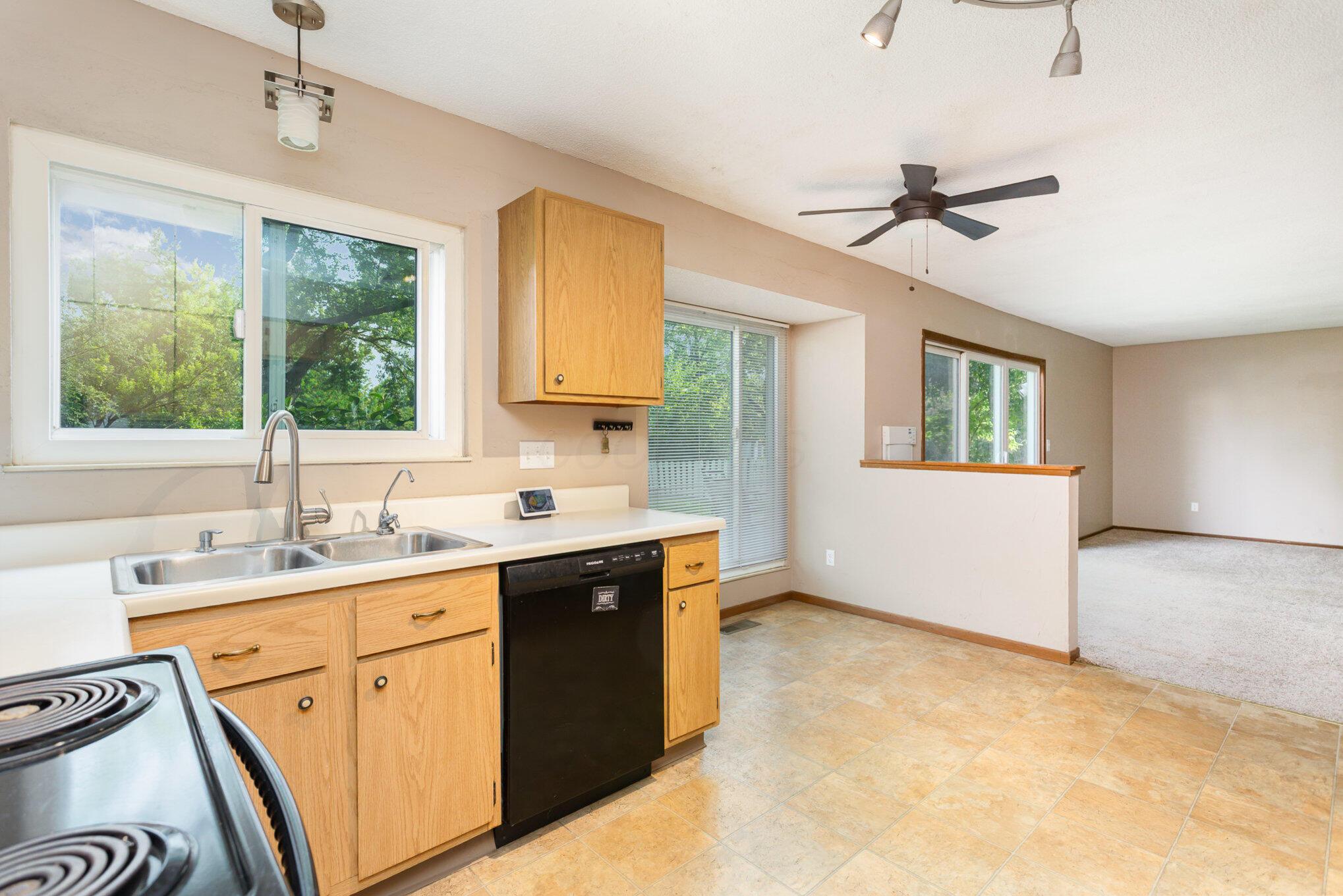5151 Redlands Drive, Hilliard, Ohio image 13