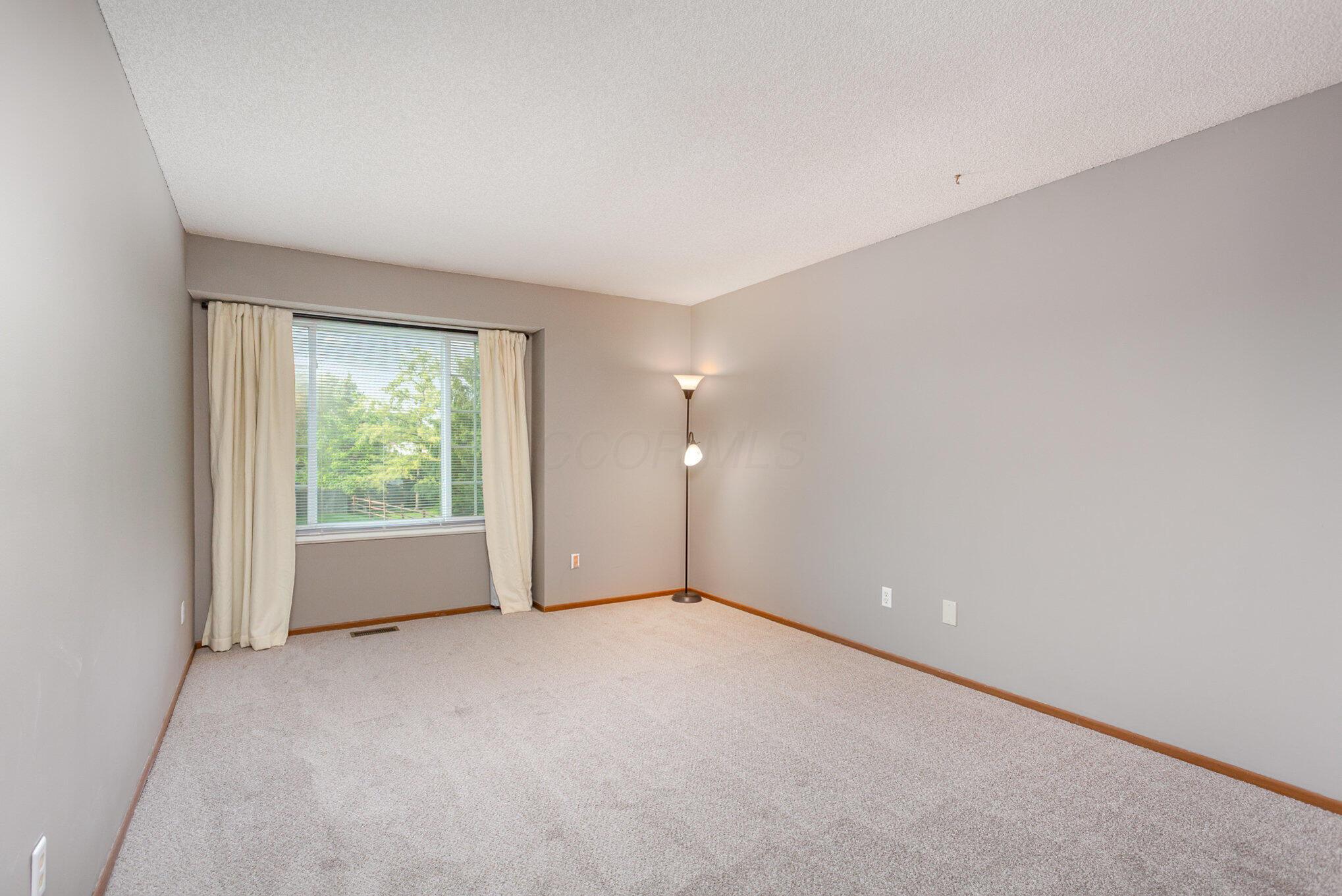 5151 Redlands Drive, Hilliard, Ohio image 22