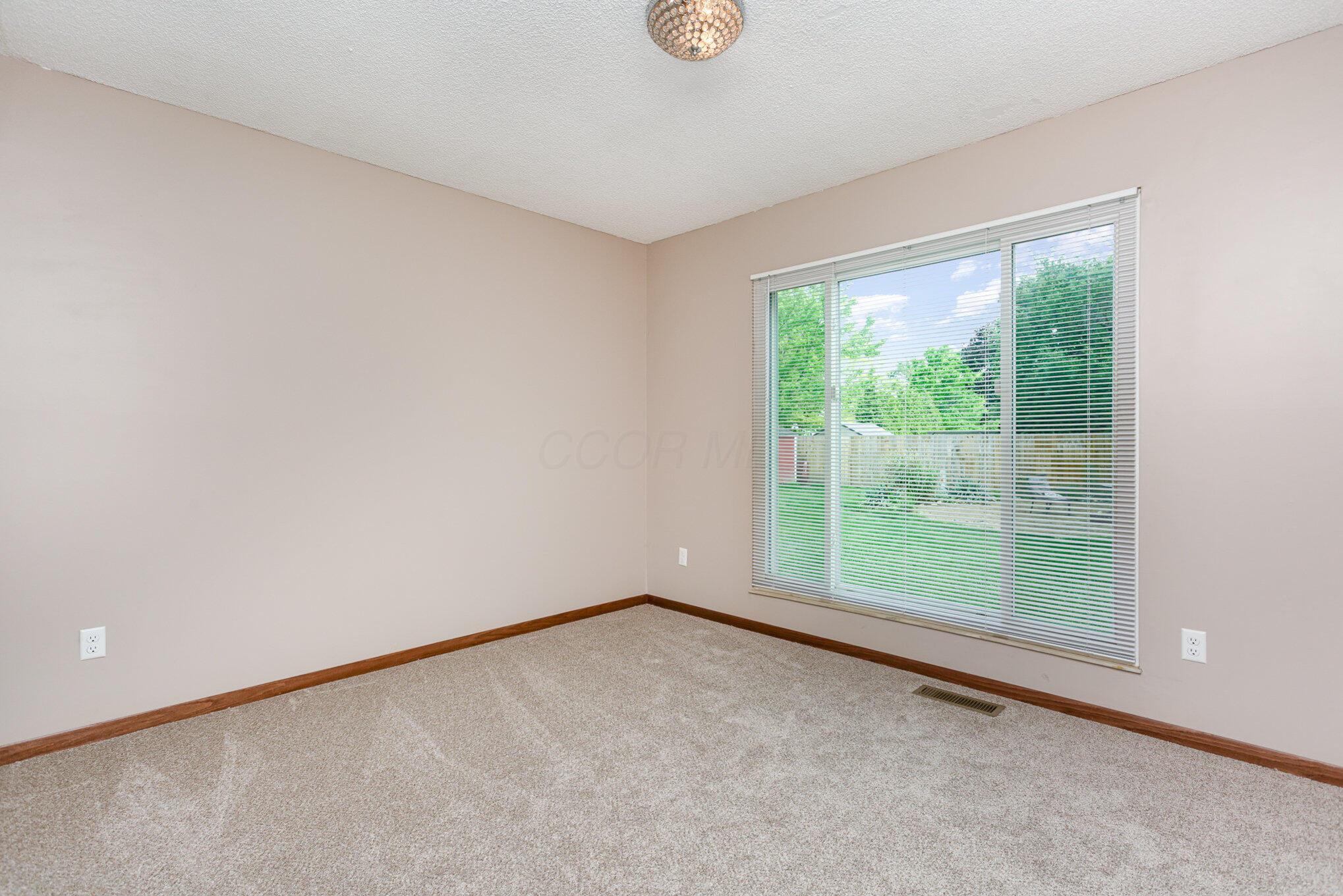 5151 Redlands Drive, Hilliard, Ohio image 10