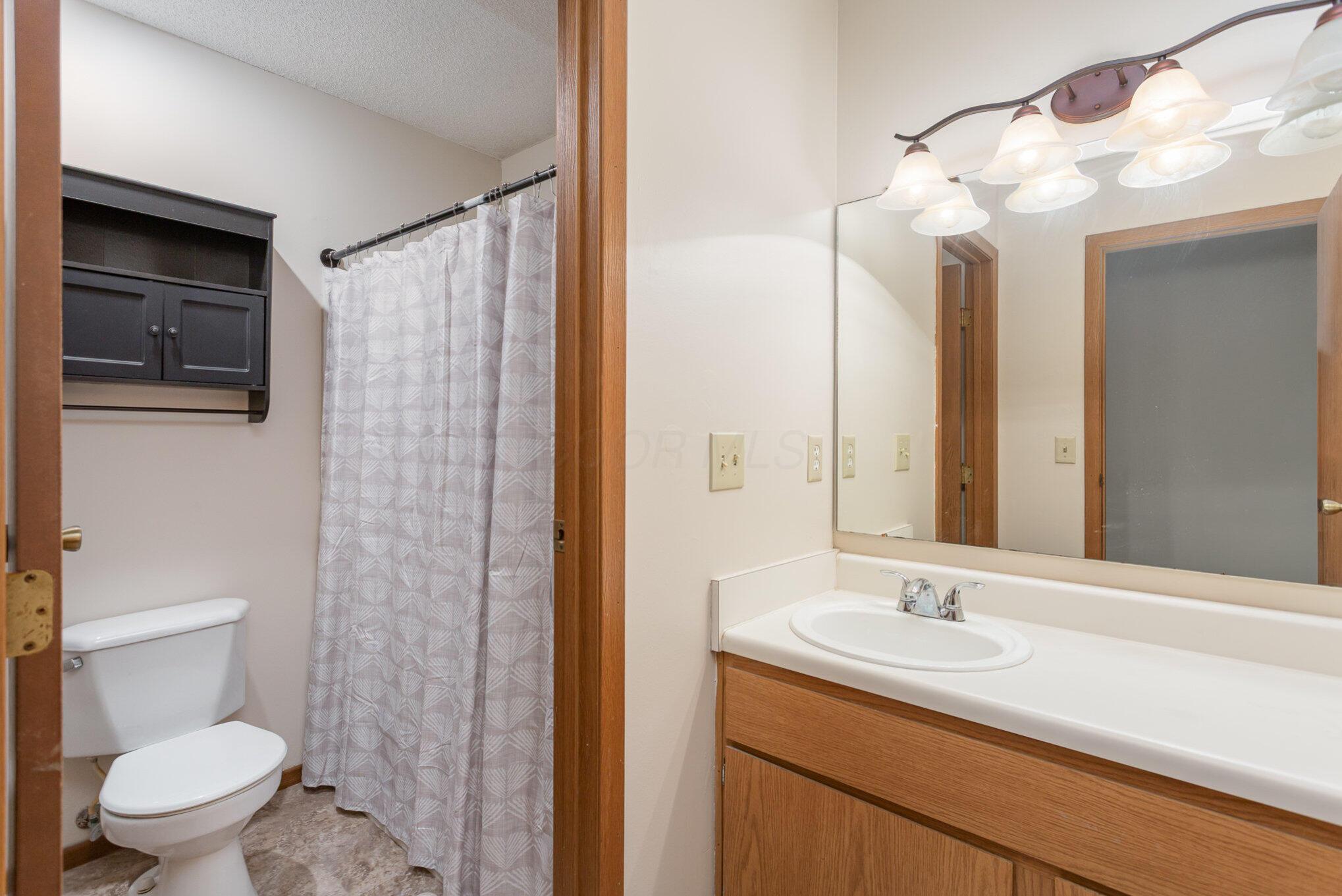 5151 Redlands Drive, Hilliard, Ohio image 25