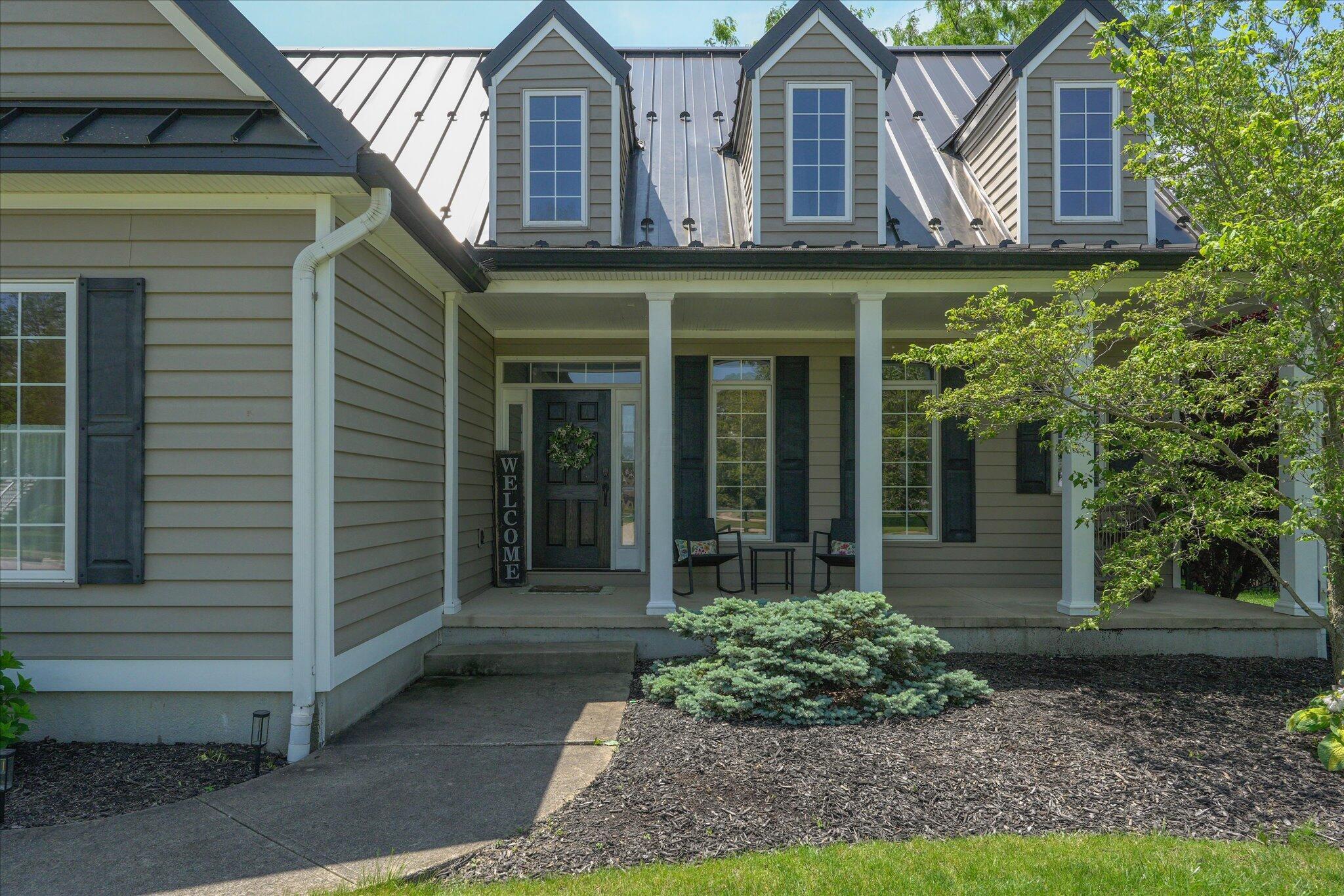 1035 Farmington Lane