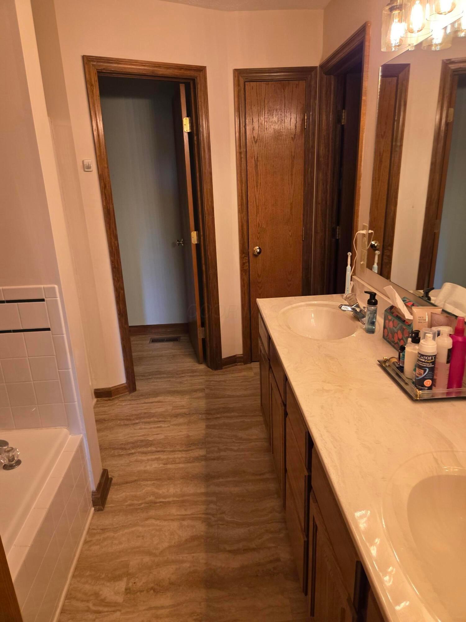 240 Jefferson Ridge Drive, Pataskala, Ohio image 24