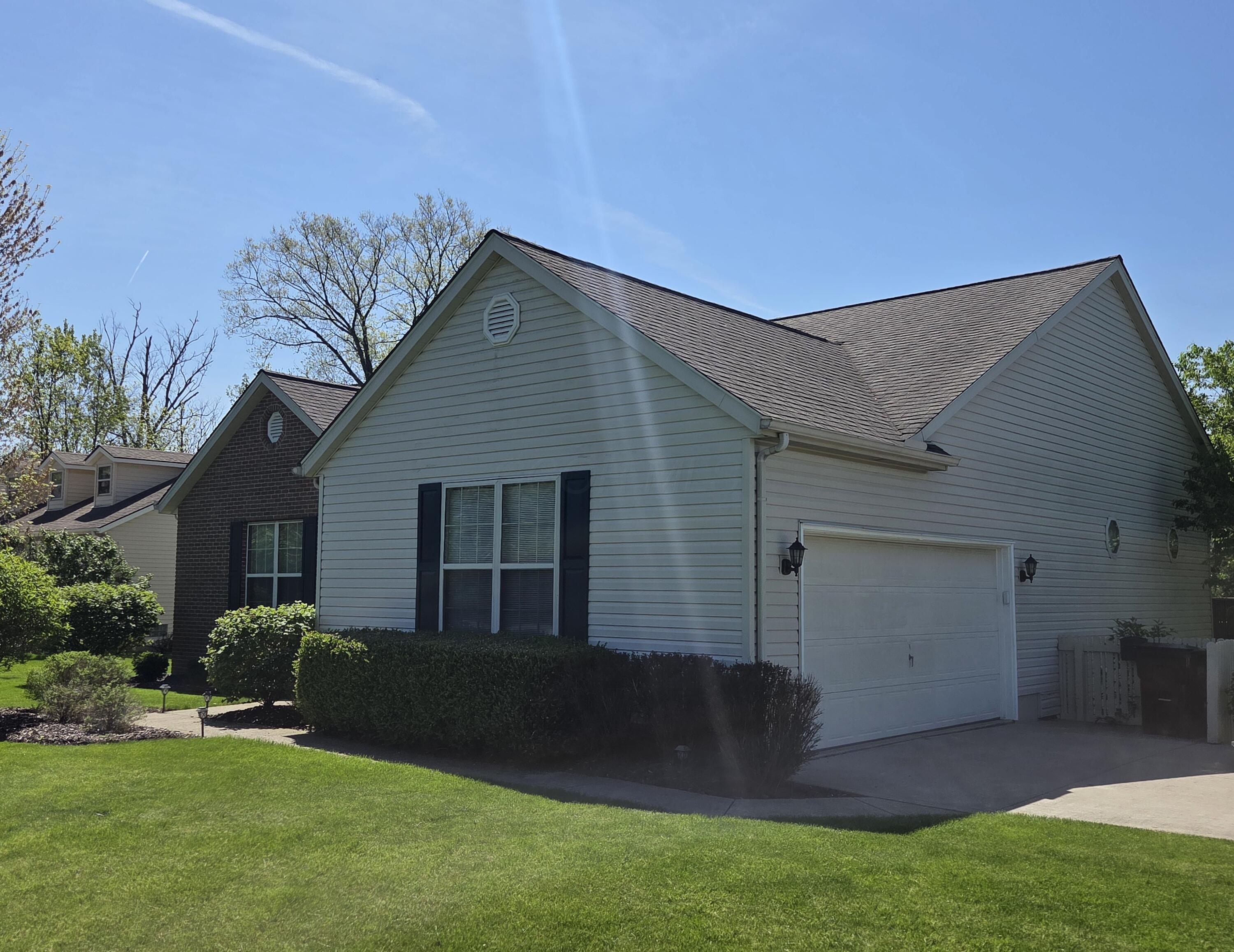 240 Jefferson Ridge Drive, Pataskala, Ohio image 4