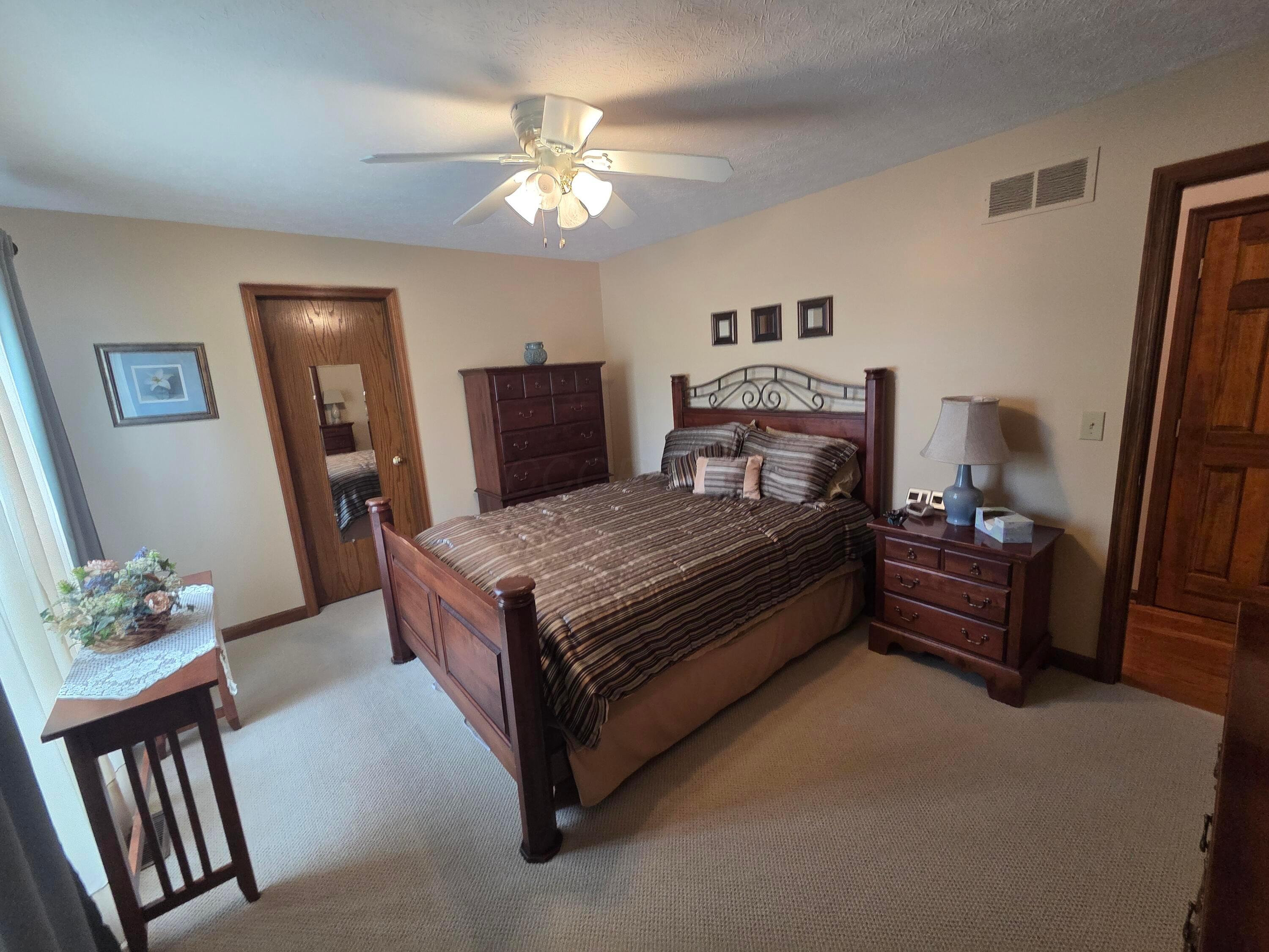 240 Jefferson Ridge Drive, Pataskala, Ohio image 13