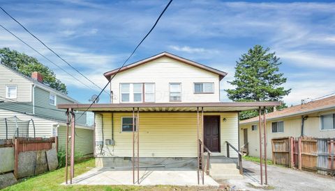 Tiny photo for 2316 Ontario Street, Columbus, OH 43211 (MLS # 225045104)