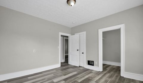 Tiny photo for 2316 Ontario Street, Columbus, OH 43211 (MLS # 225045104)