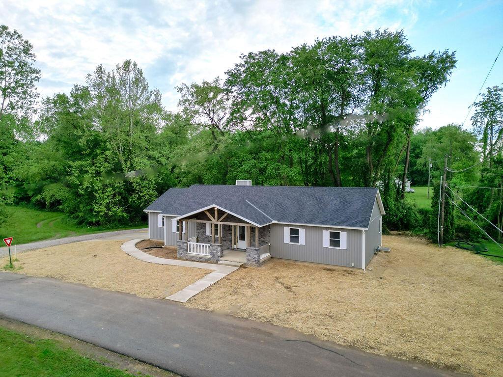 228 E Walnut Street, Danville, Ohio image 42
