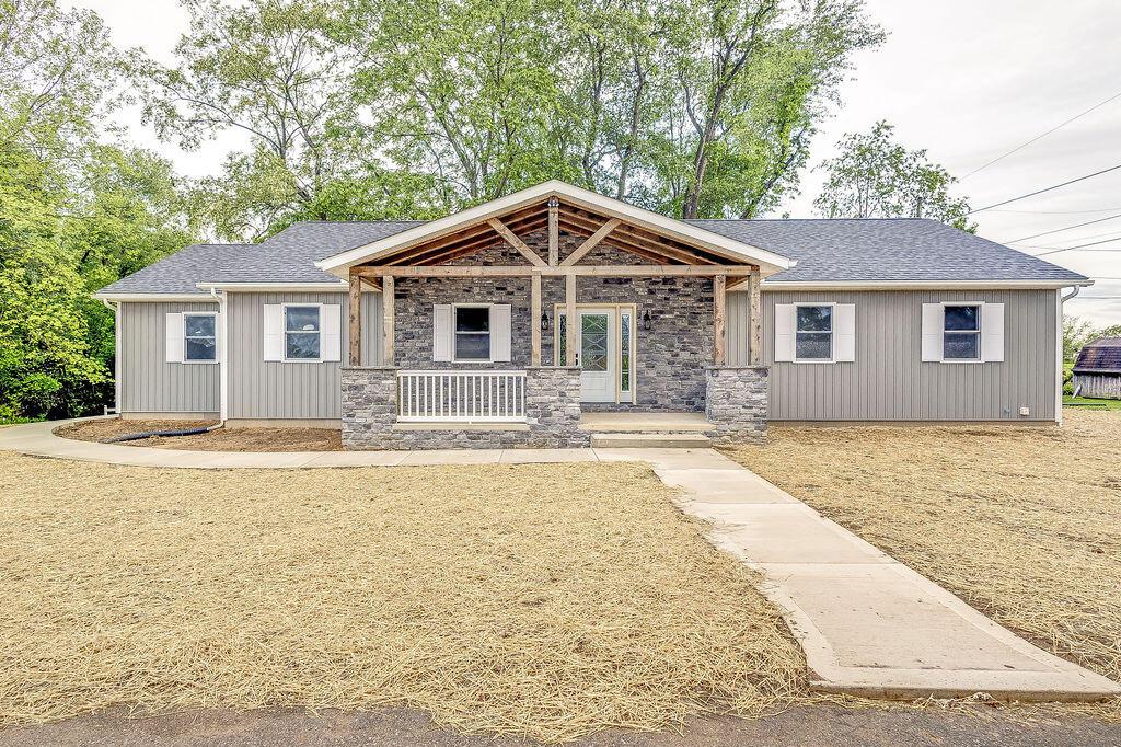 228 E Walnut Street, Danville, Ohio image 3