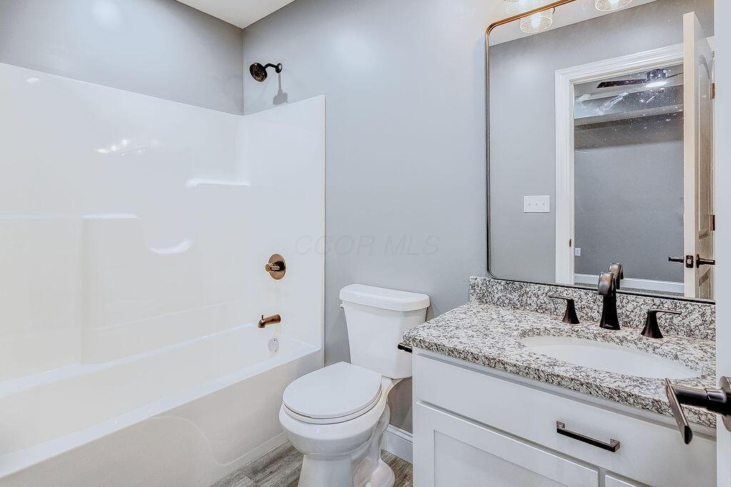 228 E Walnut Street, Danville, Ohio image 30
