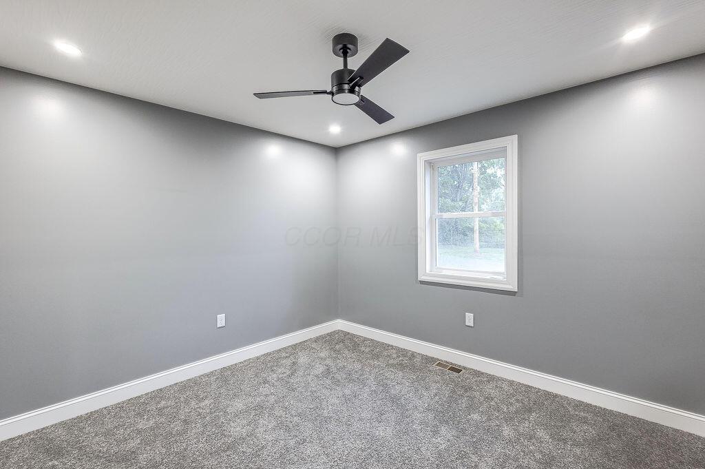 228 E Walnut Street, Danville, Ohio image 24