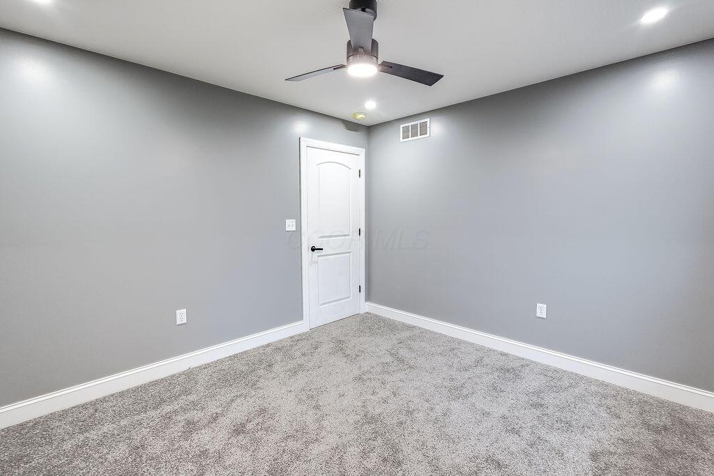 228 E Walnut Street, Danville, Ohio image 22