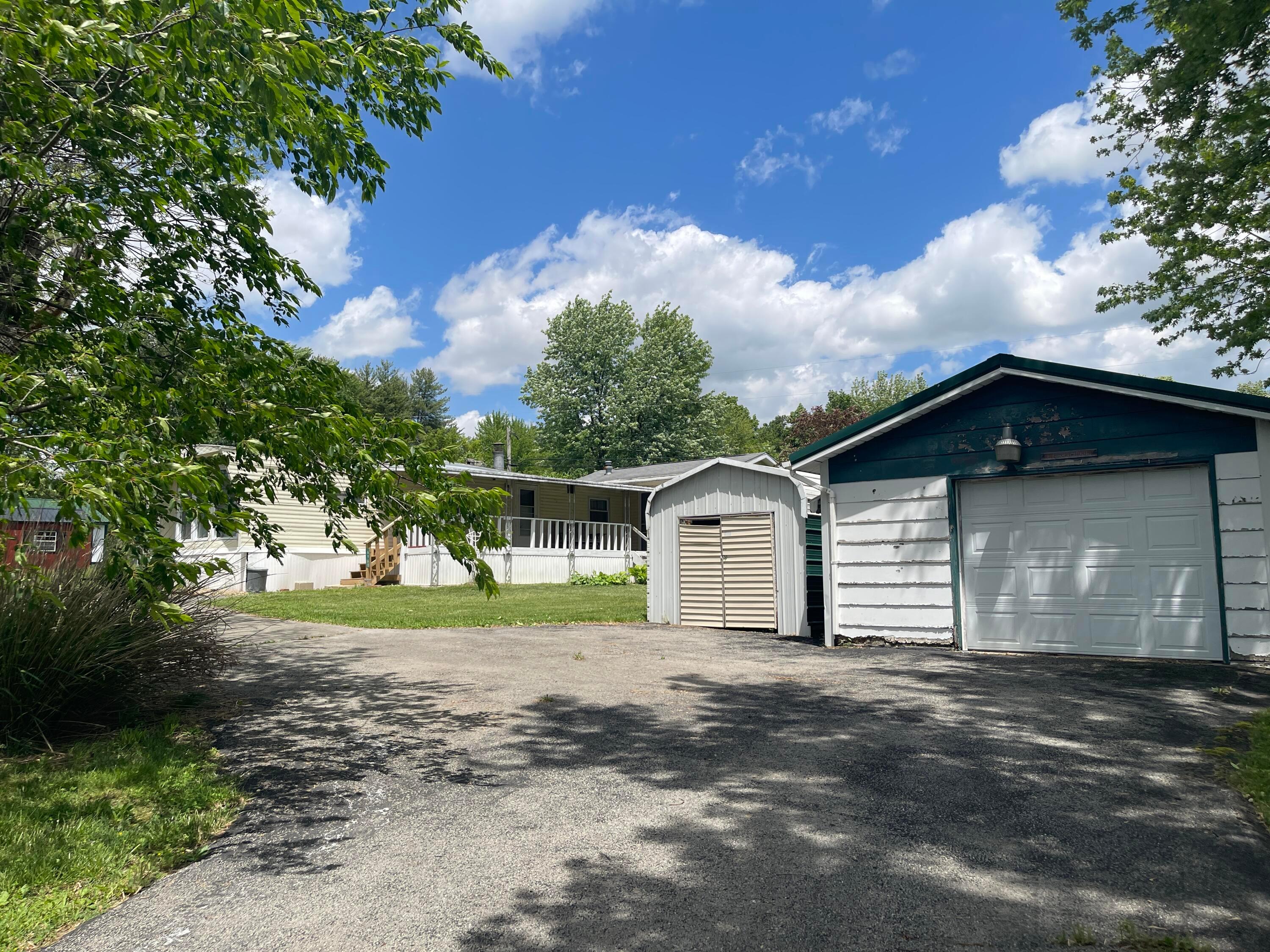 6960 Highland Trail, Hillsboro, Ohio image 3