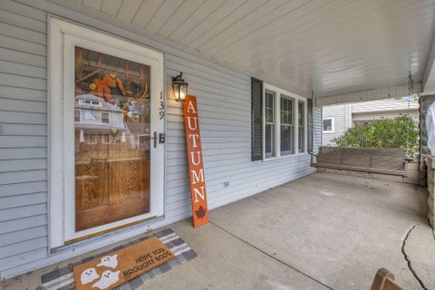 Tiny photo for 139 Fairfield Avenue, Newark, OH 43055 (MLS # 226039356)