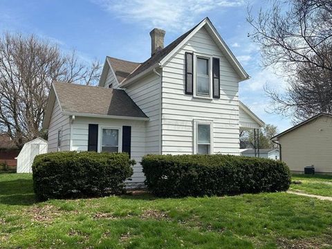 Photo of 1026 Millwood Avenue, Washington Court House, OH 43160 (MLS # 226004102)