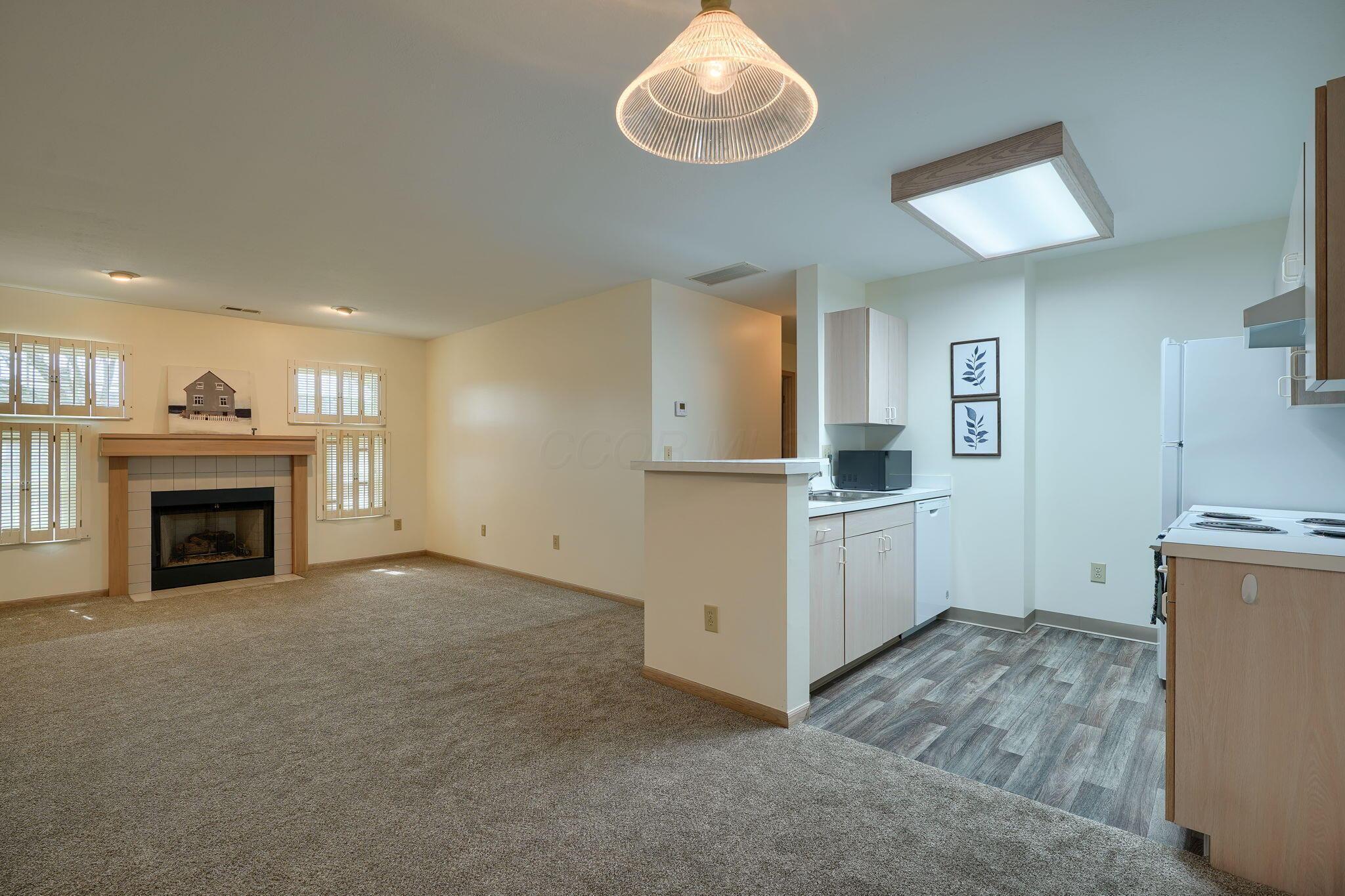 2675 Rolling Oaks Boulevard, Hilliard, Ohio image 8