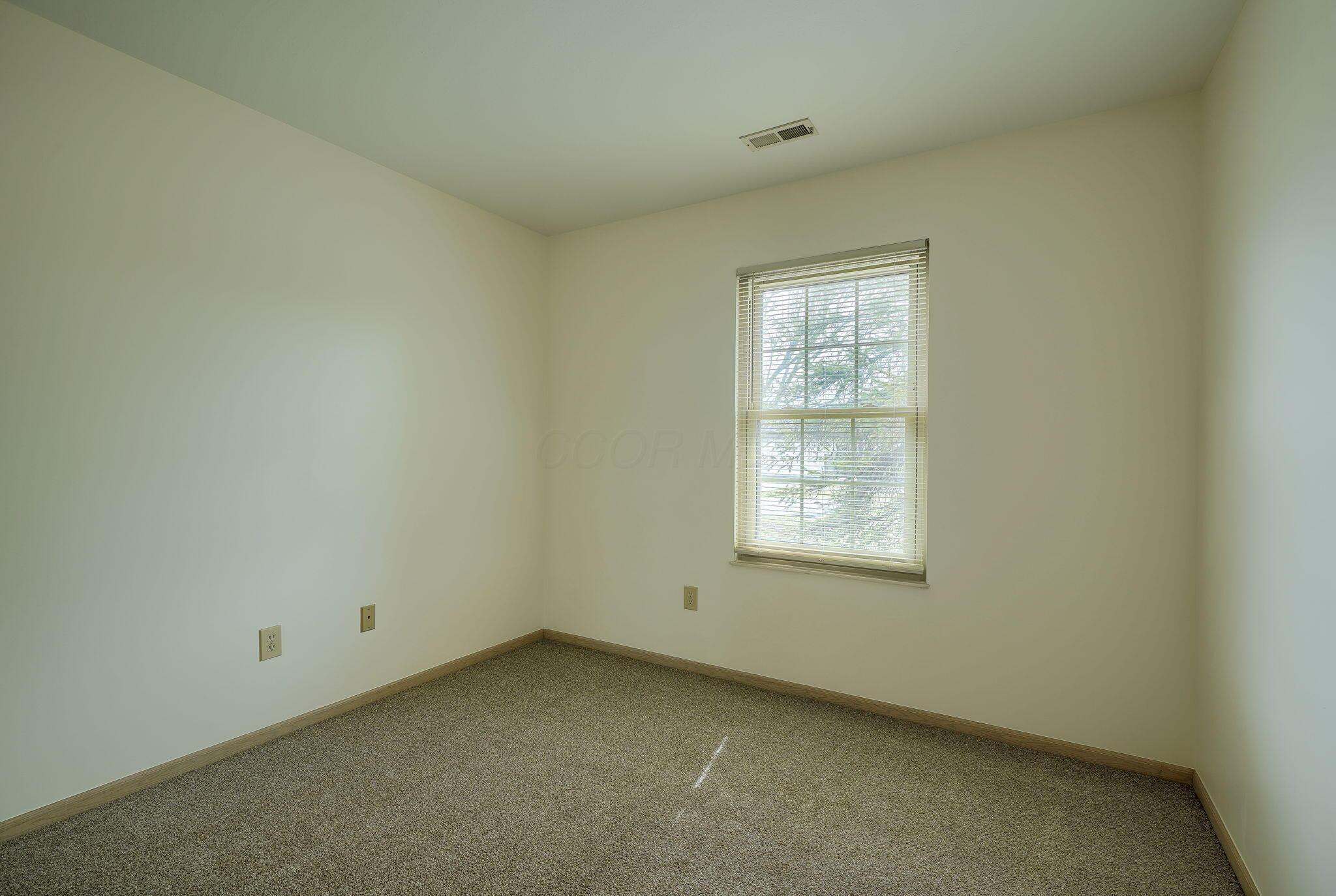 2675 Rolling Oaks Boulevard, Hilliard, Ohio image 17
