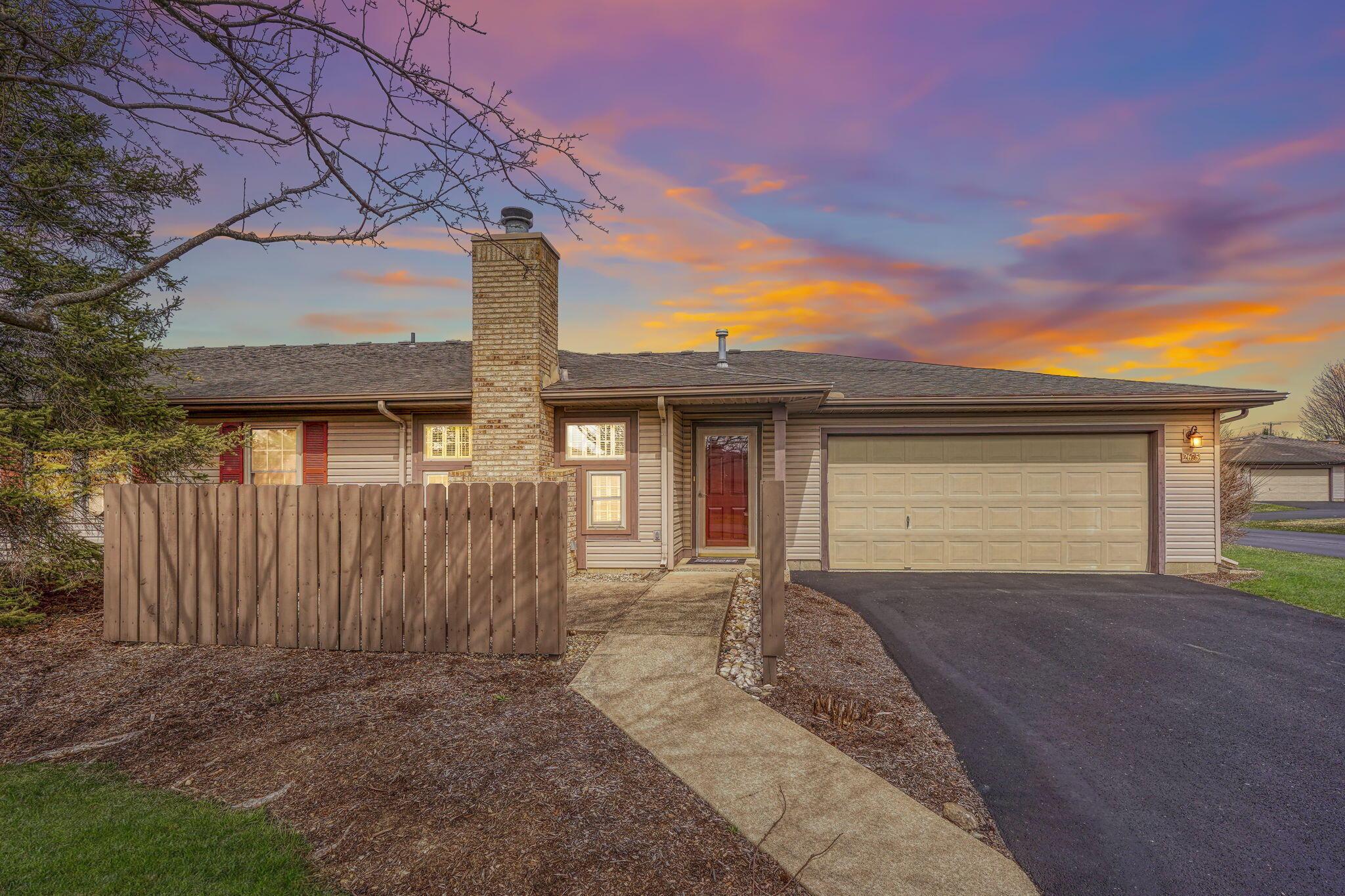 2675 Rolling Oaks Boulevard, Hilliard, Ohio image 1
