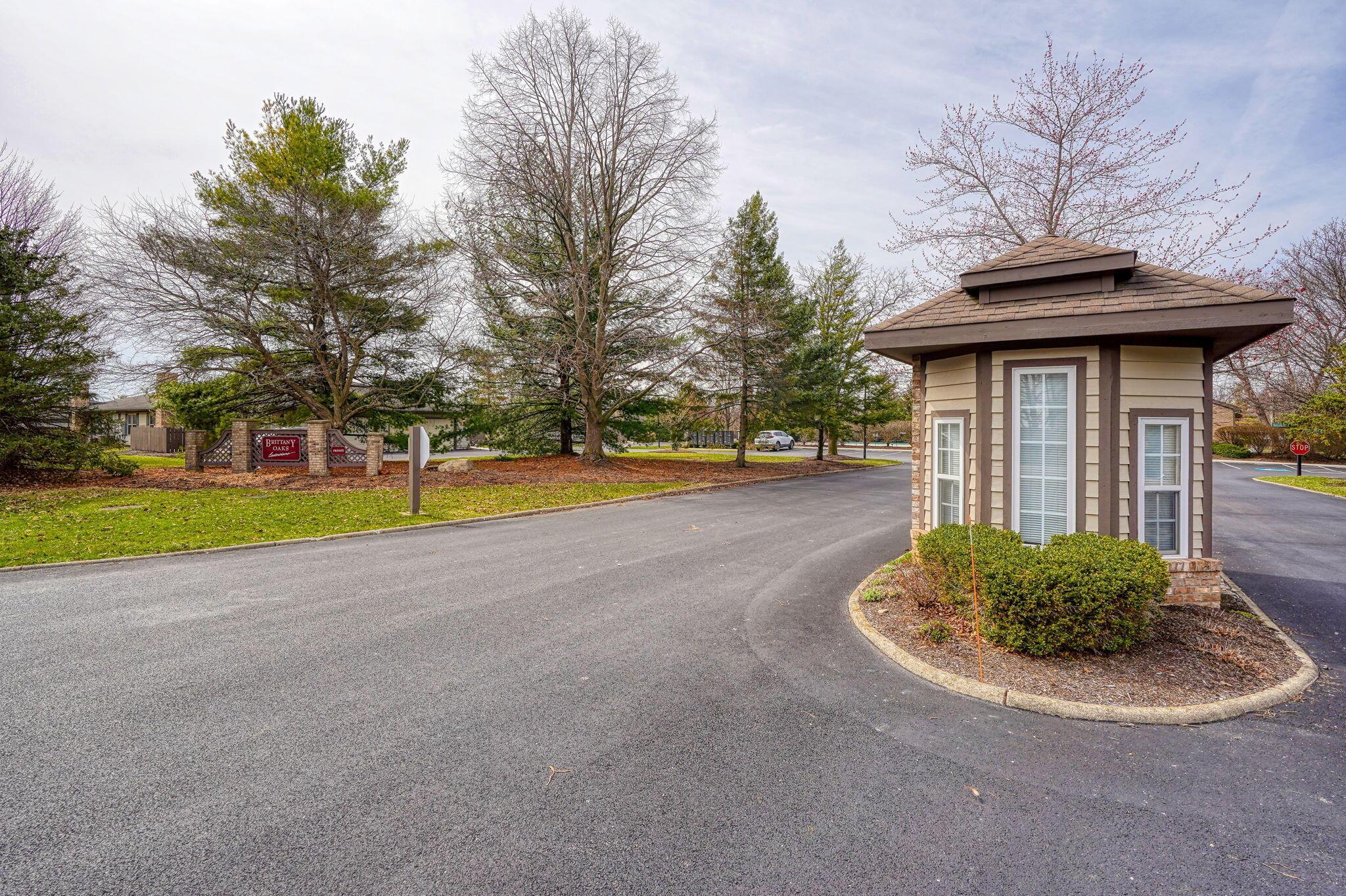 2675 Rolling Oaks Boulevard, Hilliard, Ohio image 25