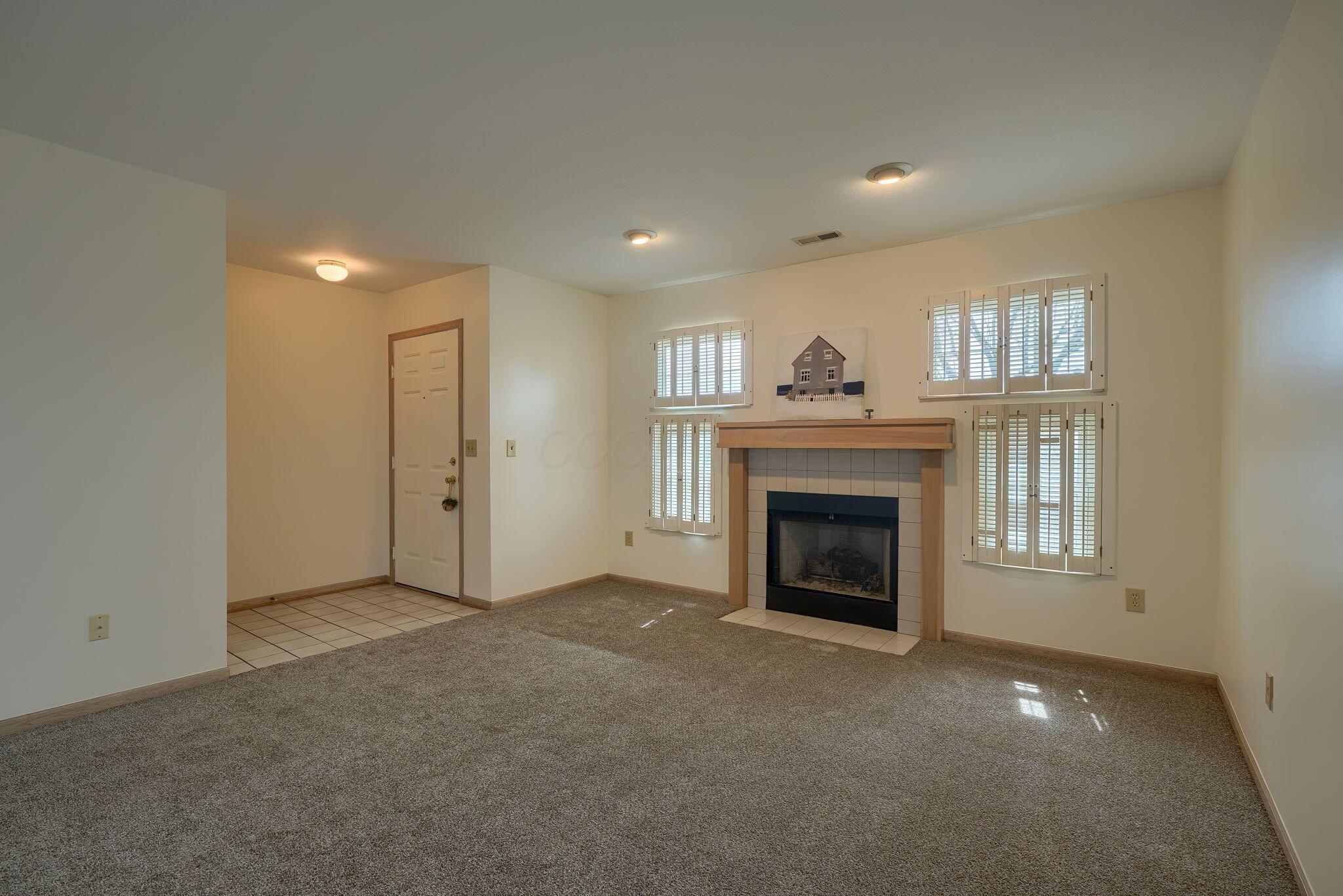 2675 Rolling Oaks Boulevard, Hilliard, Ohio image 3